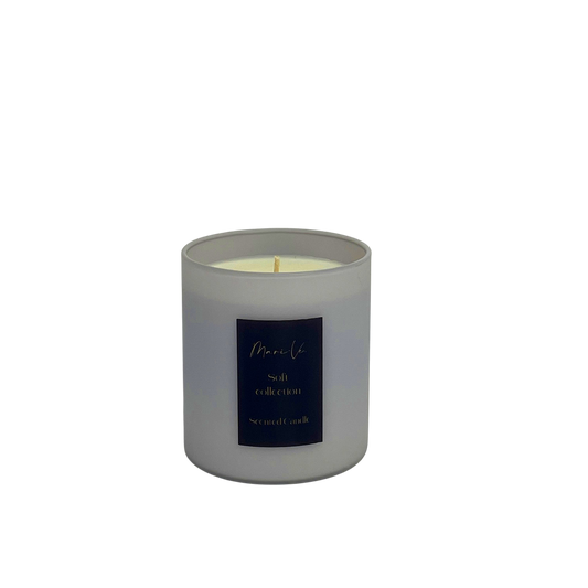 Lichtgrijze kandelaar met Orange Flower-geur, 450 ml.
