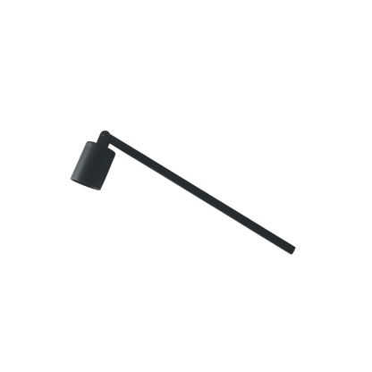 Mari-Ve zwarte kaarsendover in metaal – elegant en functioneel