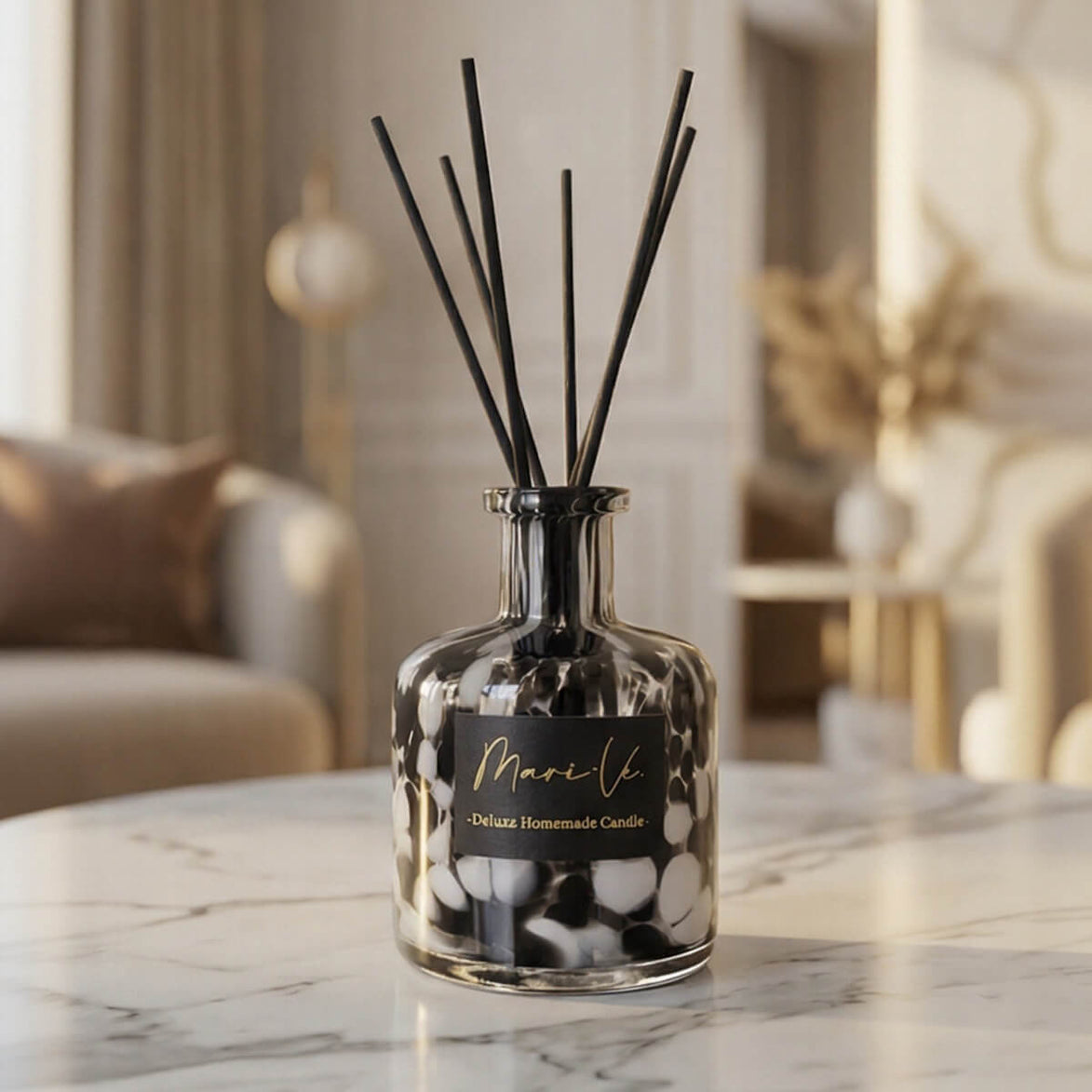 Luxury Gift Box Black & White – Velvet Peony • Scented Candle & Diffuser