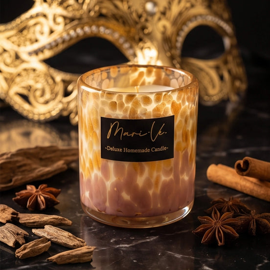 Golden Deluxe Scented Candle – Mystic Oud