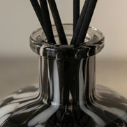 Black & White Interior Diffuser – Velvet Peony | 200 ml